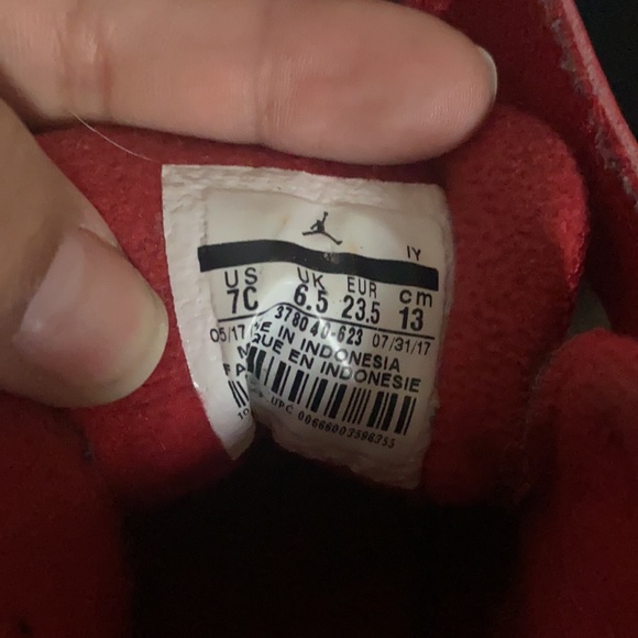 Air Jordan 11 Retro - Picture 8 of 8